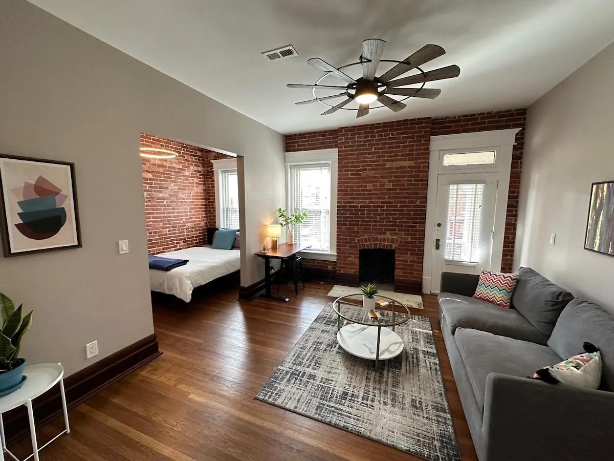 Big Brick 2 Bedroom Apartment In Victorian Village Columbus
