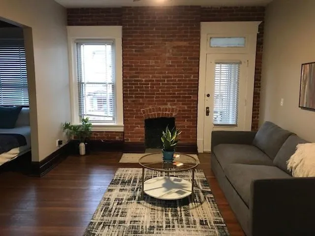Big Brick 2 Bedroom Apartment In Victorian Village Columbus 0*,